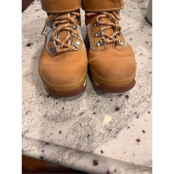 Timberland Wheat Tan Field Boot sz 5 - Picture 3 of 7